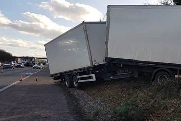Lorry driver praised by Police after quick thinking